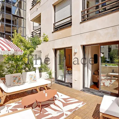 Spacieux 2 Pieces Renove Avec Terrasse Et Parking Proche La Defense Апартаменты *